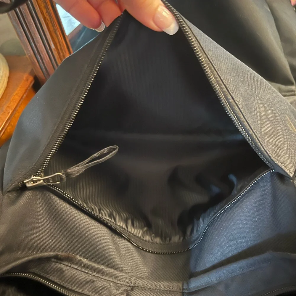 CABELA'S Classic Nylon Classic Crossbody Multi Pocket Travel Bag Black Adj Strap